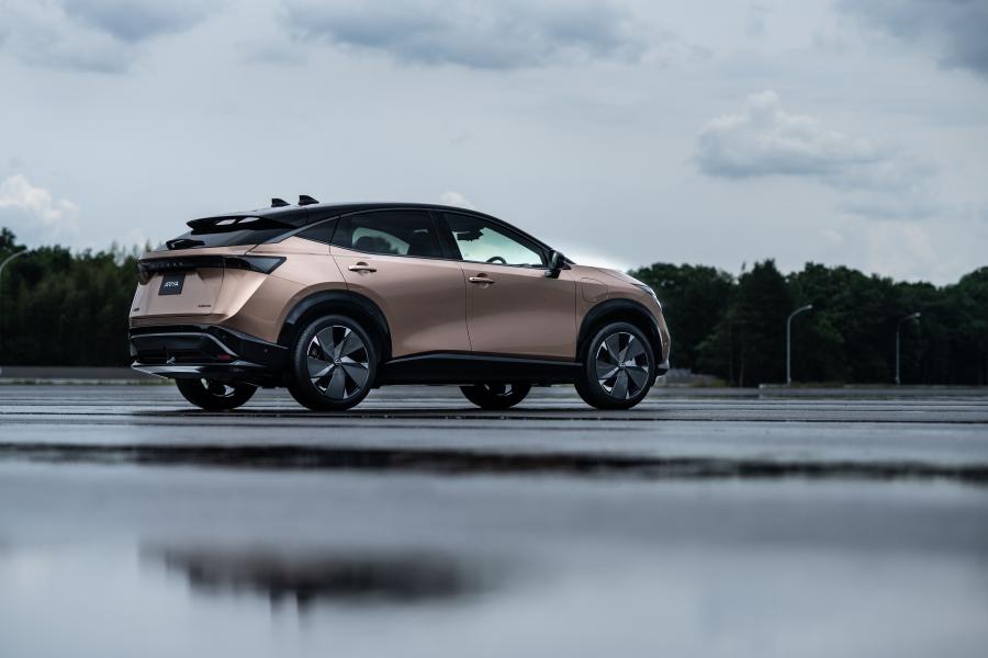  Nissan Ariya e-4orce 2020 года  (JP) (фото 11 из 53)